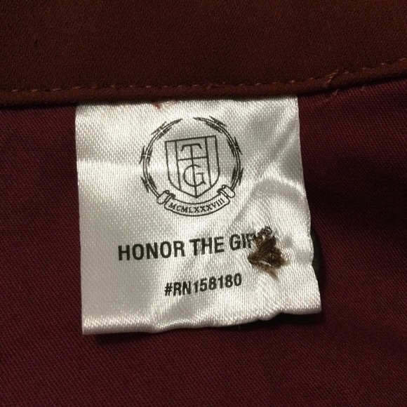 Honor the Gift HTG Prep Maroon Men’s Short - Picture 6 of 9